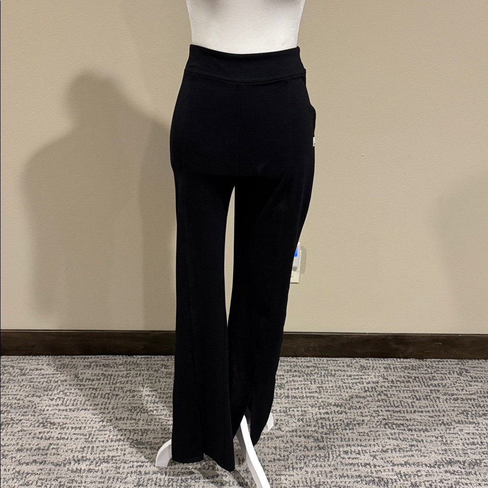 Vuori Women's Black Wide Leg Pants